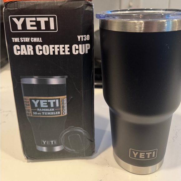 Yeti Other - YETI Black Tumbler with Magslider Lid